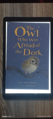 Because of Winn Dixie 
Jacqueline woodson
 The owl who was afraid of dark