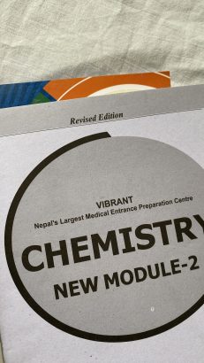CEE Vibrant entrance books